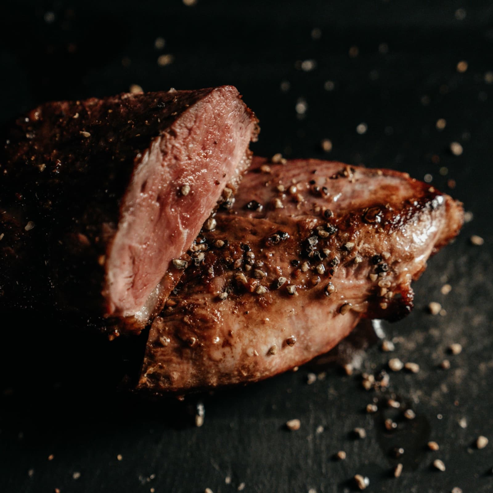 Magret de Canard, sauce fruits rouges, Le 27 Gourmand, Paris
